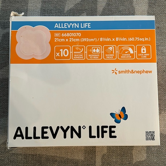 Allevyn Life 66801070 | 8 1/4 Inch x 8 1/4 Inch box of 10 - Picture 1 of 8